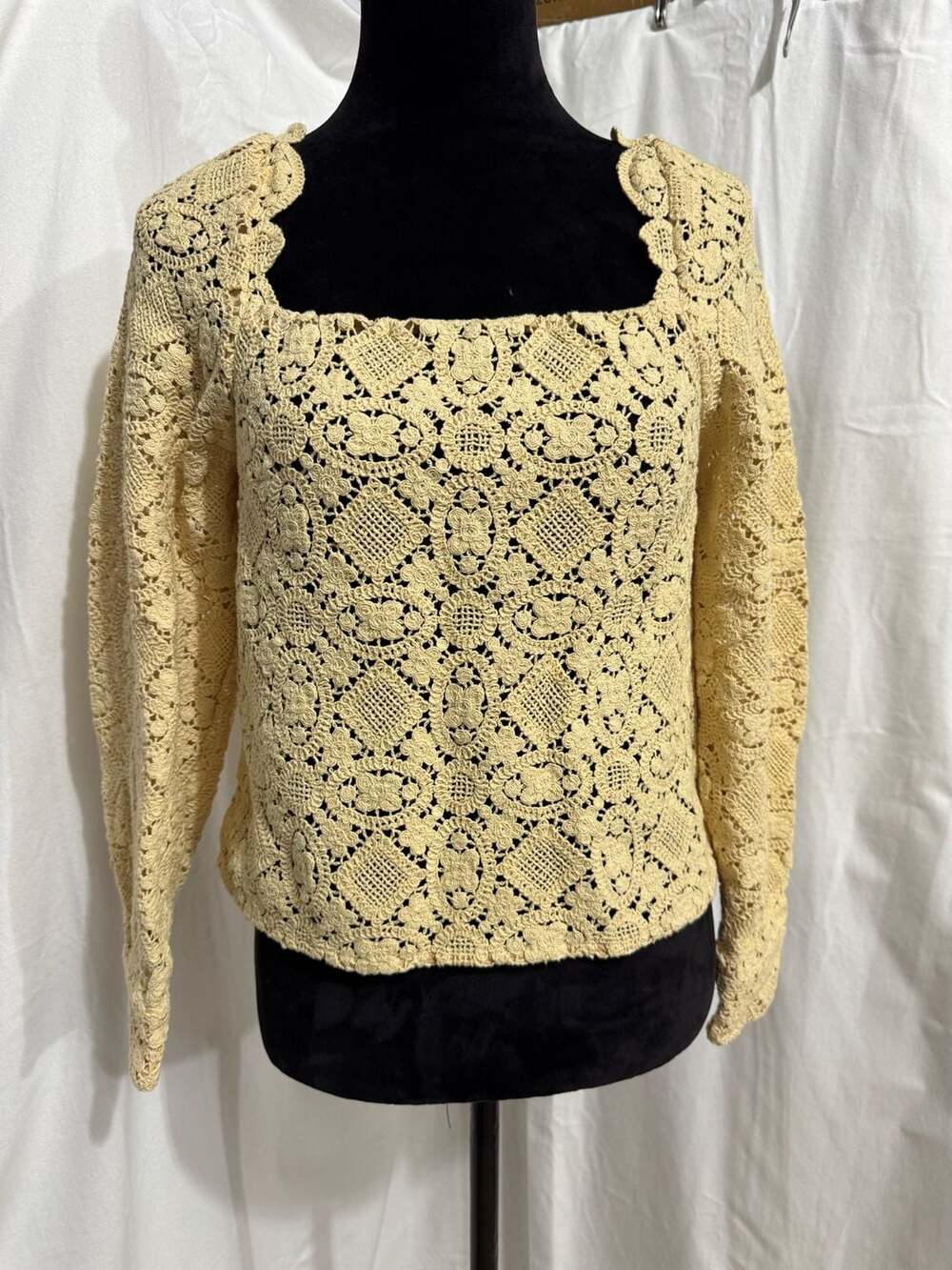 Sézane Alvere Blouse in Ecru Lace Square Neck Top